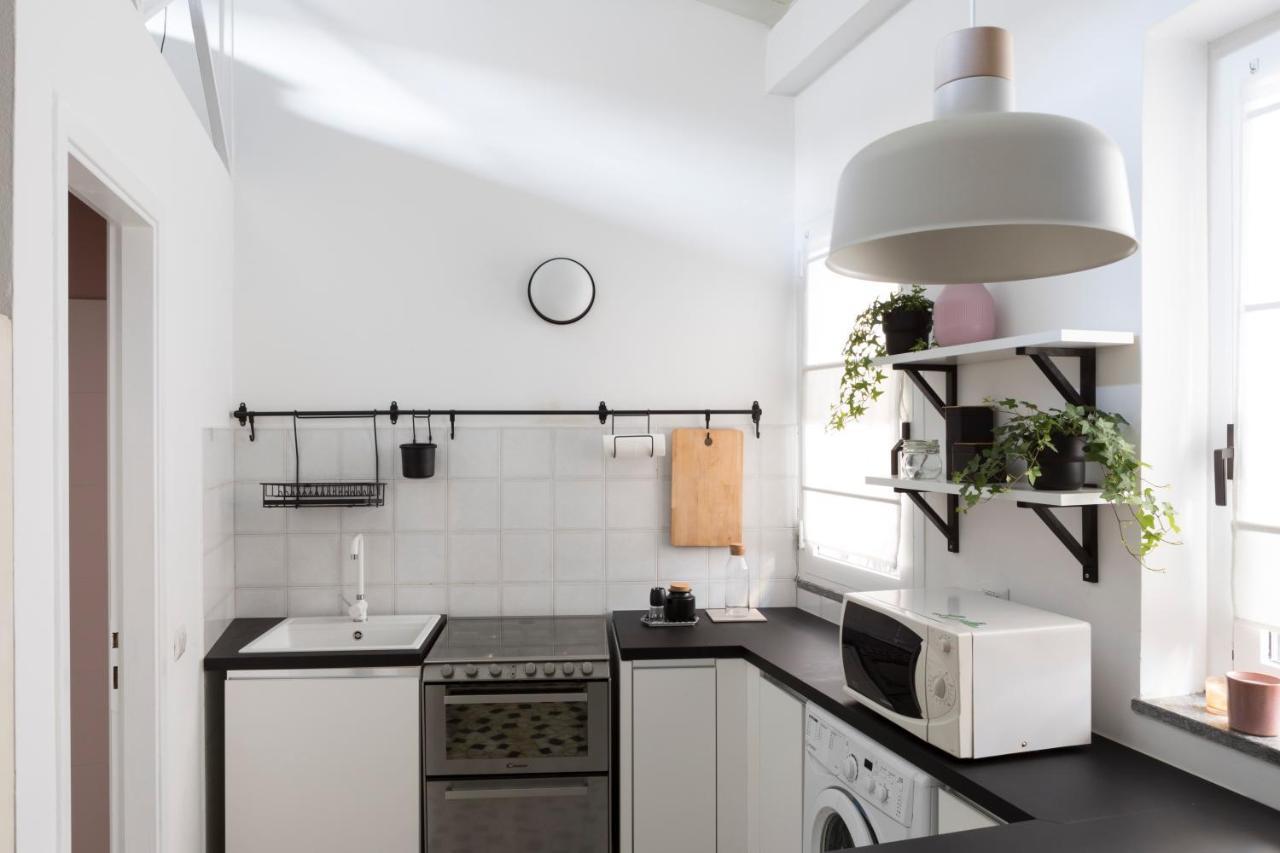 Xenia Apartments - Moderno Appartamento In Fondazione Prada Милано Екстериор снимка